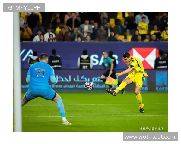 足球巨星华丽过人瞬间展现极致技术震撼全场